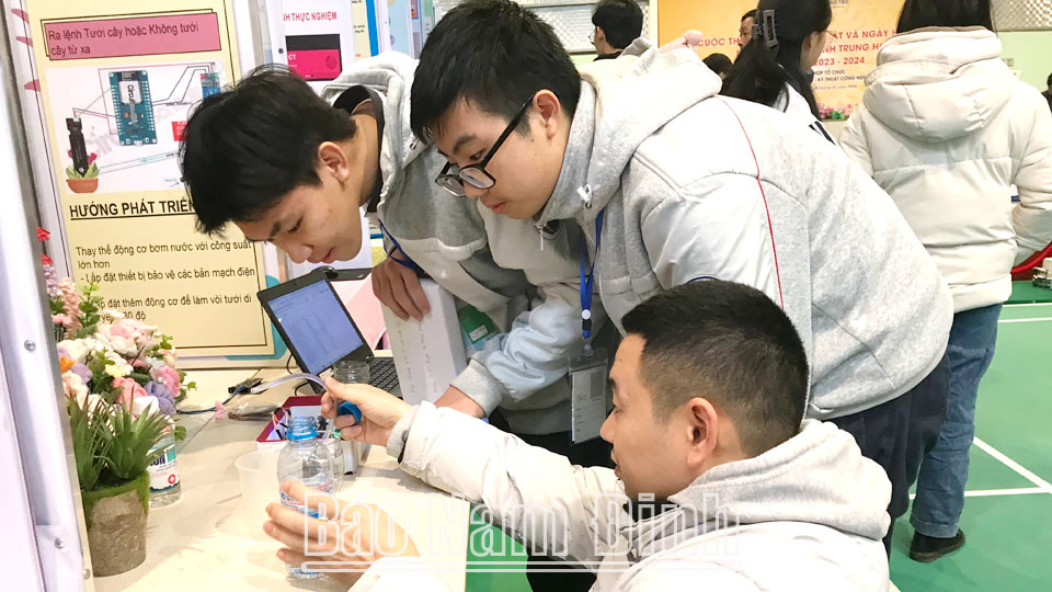 ignite one’s passion for sth