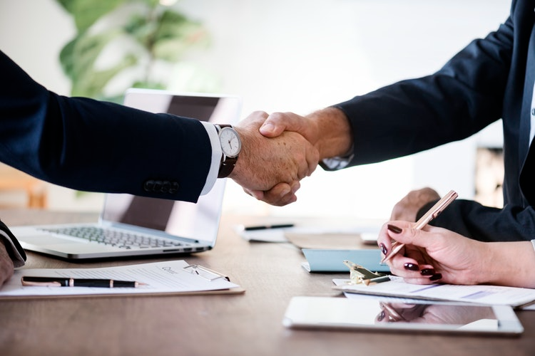 do business with sb